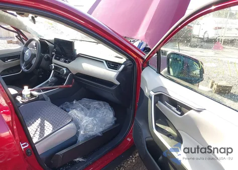 2025 Toyota Rav4 Xle Premium from USA, damaged, VIN 2T3A1RFV0SW516124